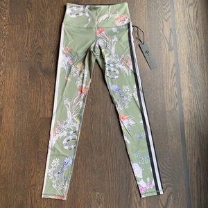 COPY - Super cool Noli yoga pants-new with tags